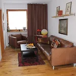 Postmeister Semesterbostad Obsteig